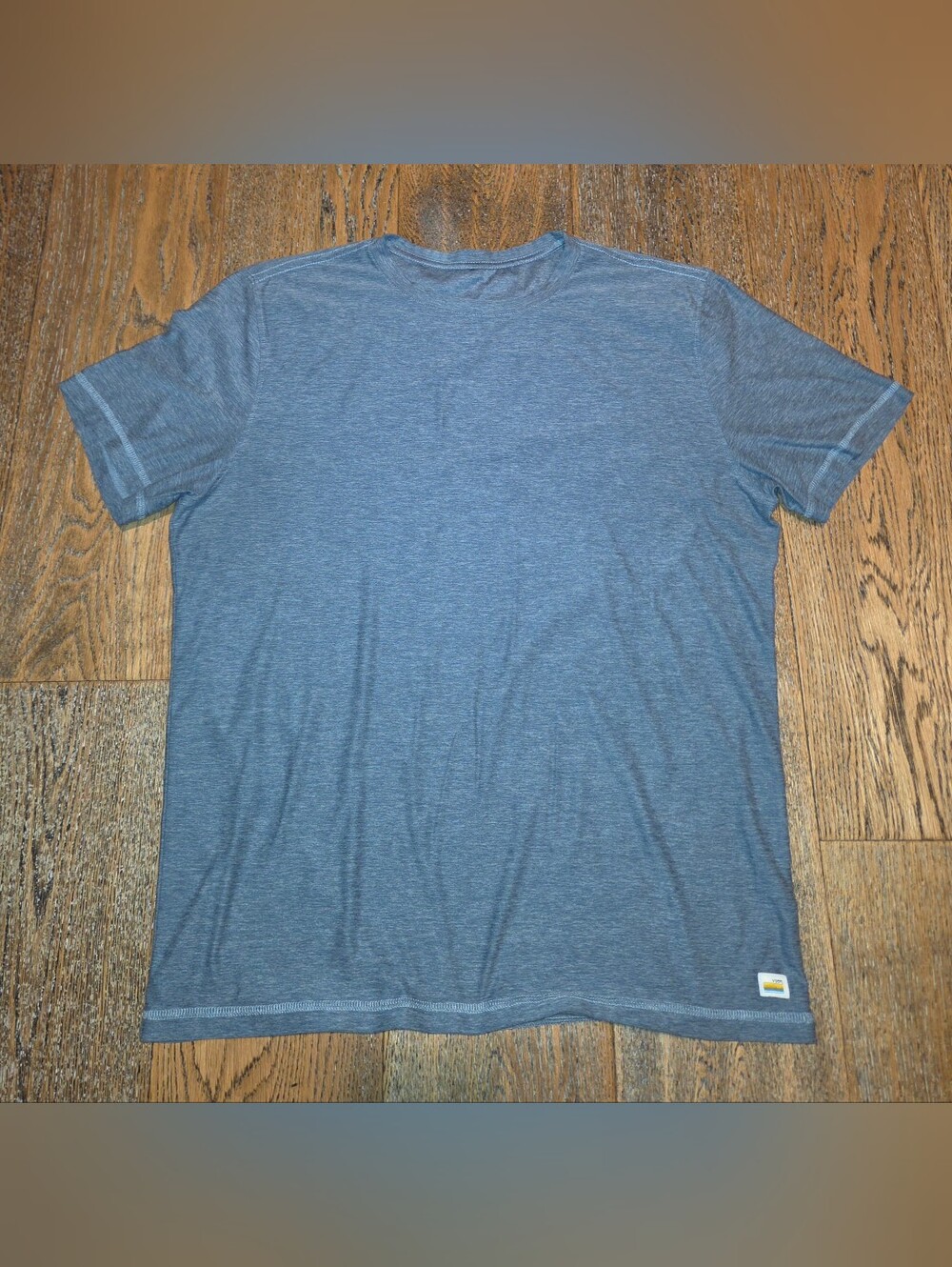Vuori - Mens - Large - Strato Tech Short Sleeve T-Shirt - Light Blue